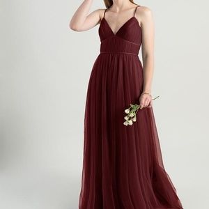 Jenny Yoo "Ali" in Cabernet (Size 6)